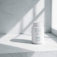 BIOGENA AndroSafe Lyco 10 Kunststoffdose, Marmorplatte, Fensterschatten, weiße Wand