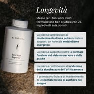 Mano con capsula Biogena Best Age Superior. Testo: Niacina supporta pelle, metabolismo energetico, sistema nervoso e psiche, riduce stanchezza, Cromo supporta zuccheri nel sangue.
