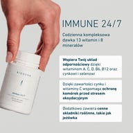 Opakowanie BIOGENA Immun 24/7 trzymane w dłoni, z korzyściami produktu dla codziennego wsparcia odporności dzięki witaminom, minerałom i substancjom roślinnym.