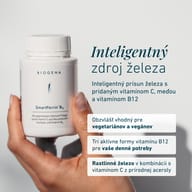 Ruka drží balenie BIOGENA SmartFerrin B12, zdroj železa s vitamínom C, meďou a vitamínom B12, vhodný aj pre vegetariánsku alebo vegánsku stravu.
