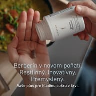 BIOGENA Berberin Phytoactive s berberínom rastlinného pôvodu. Kapsula v dlani vedľa balenia produktu. Inovatívny prístup na podporu optimálnej hladiny cukru v krvi.
