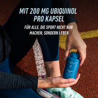 Grafika BIOGENA SPORTS zdôrazňuje 100 % rakúsku vedu, 20 rokov skúseností, ručnú výrobu so špičkovou technológiou, vysokú biologickú dostupnosť a výrobu vo vlastnej továrni v Koppli pri Salzburgu.